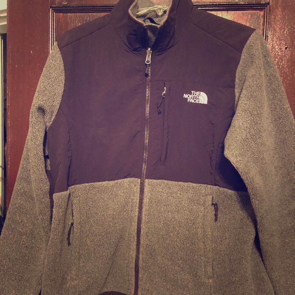 Women’s North Face fleece size L - purple